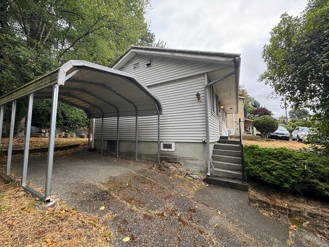Building Photo - 3708 S Perry St