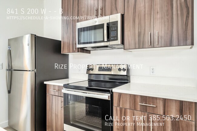 Building Photo - 841 S 200 W