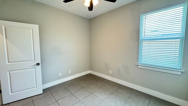 Building Photo - Beautiful 4 Br/2 Ba Home in Poinciana!!