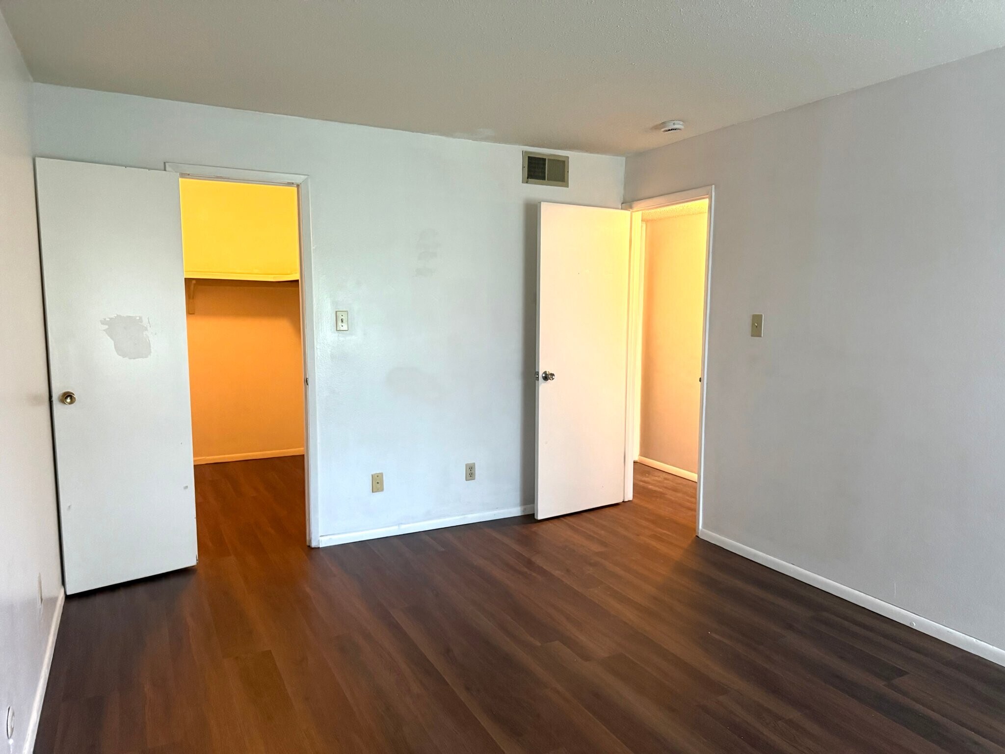Building Photo - 9814 Greenery Ct