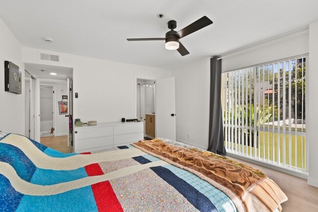 Building Photo - Modern Living Meets Urban Charm in Bankers...