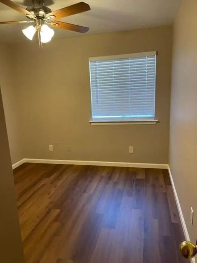 Building Photo - Hot Rental Alert! Gorgeous North Fresno Home!