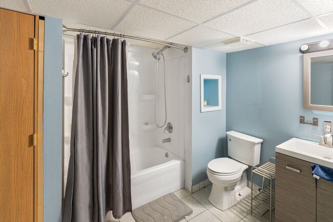 Building Photo - 2670 Pecos Cir