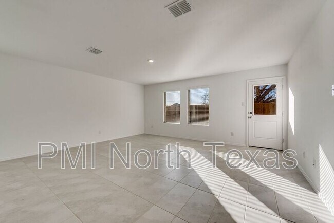 Building Photo - 1524 Clairborne Ct