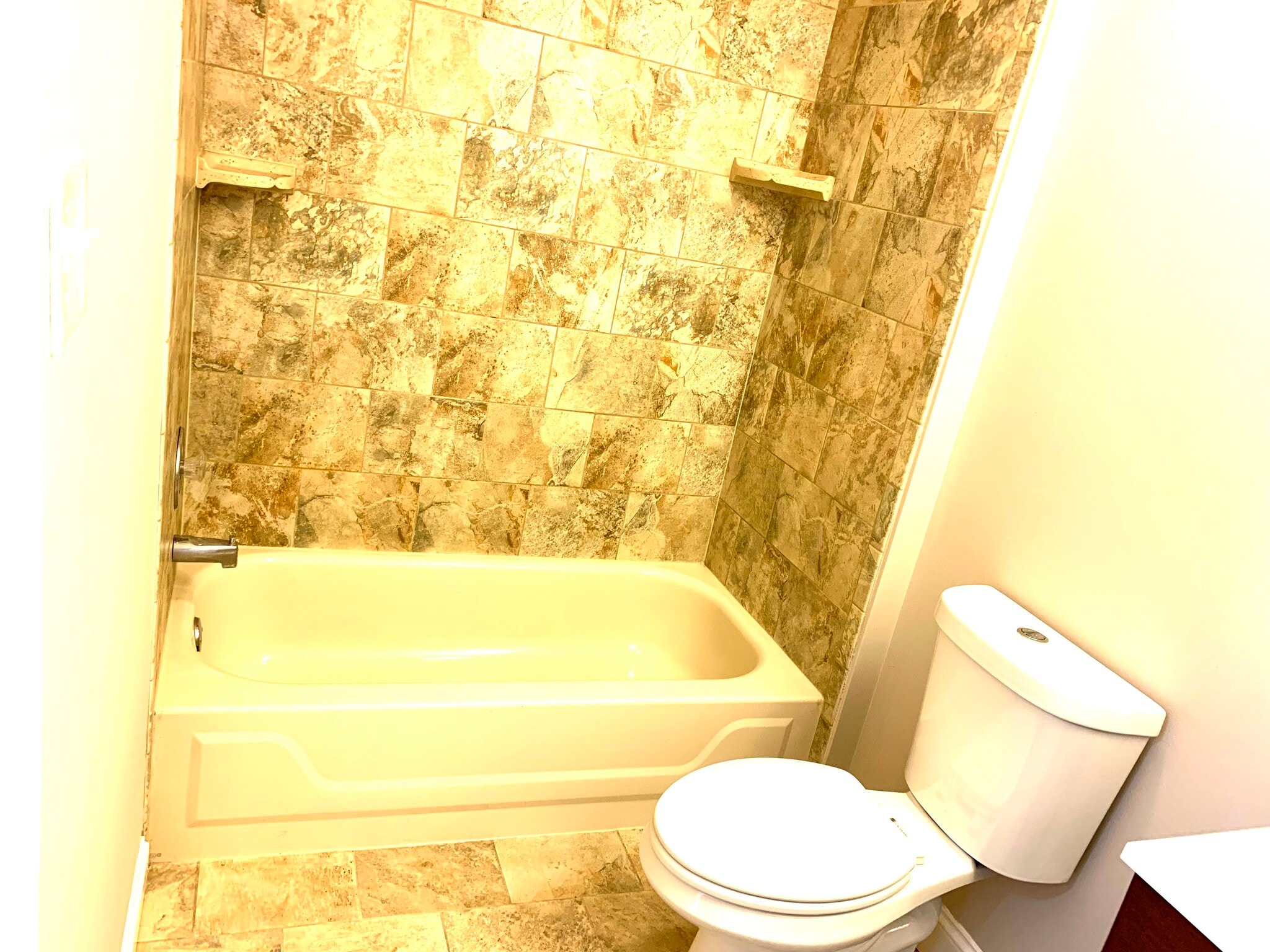 Building Photo - 1109 Foxmeadow Dr