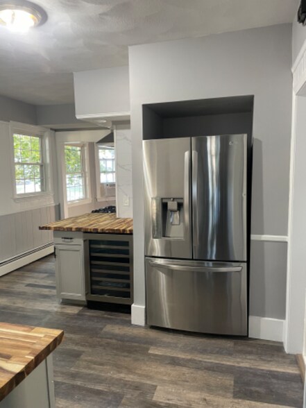 Building Photo - 15 Radcliffe Ave