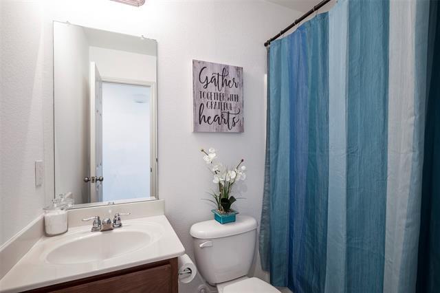 Building Photo - 1505 Lone Pine Dr