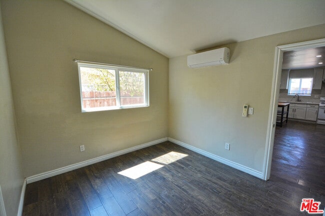 Building Photo - 9616 Gerald Ave