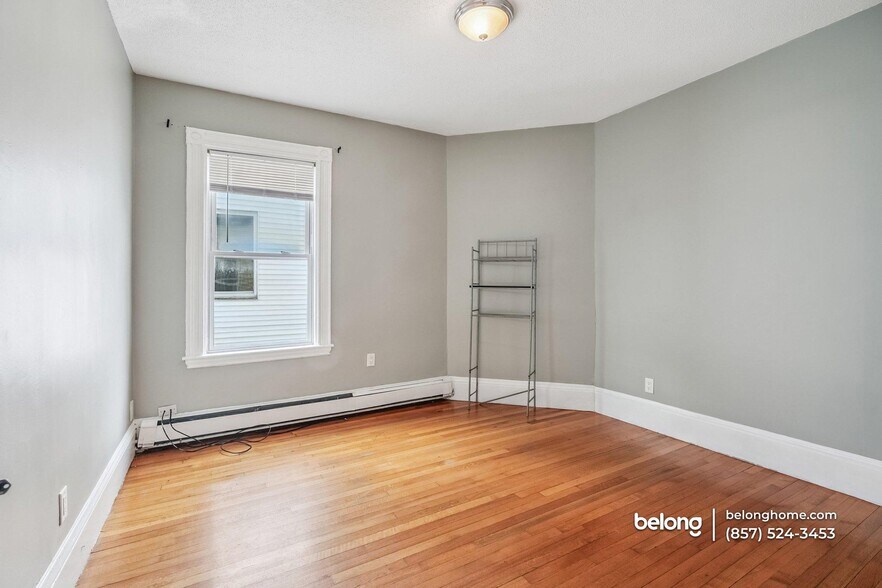 Building Photo - 62 Fuller St