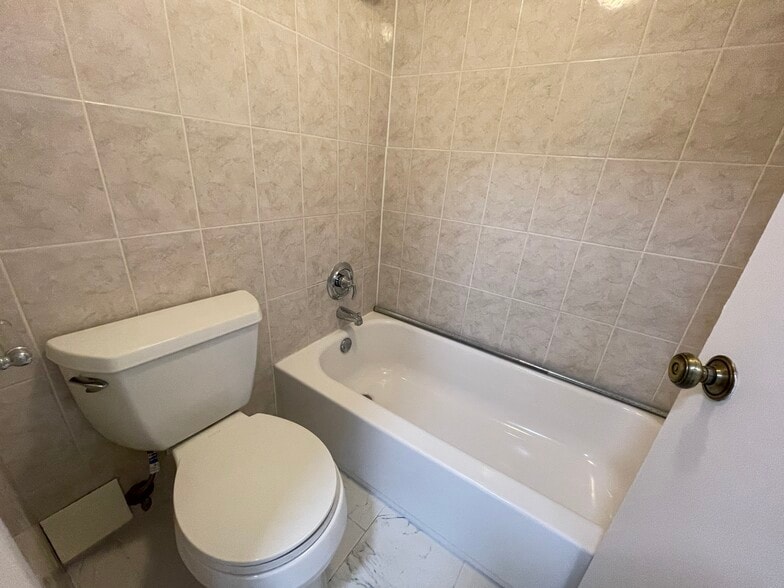 Building Photo - 1816 New Hampshire Ave NW