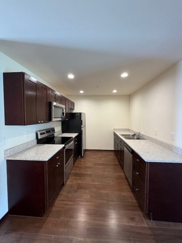 Building Photo - 2040 Andress Ln
