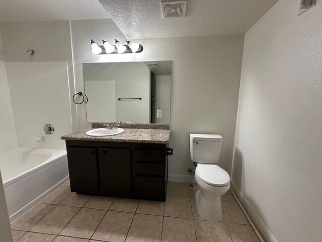 Building Photo - 5055 W Hacienda Ave