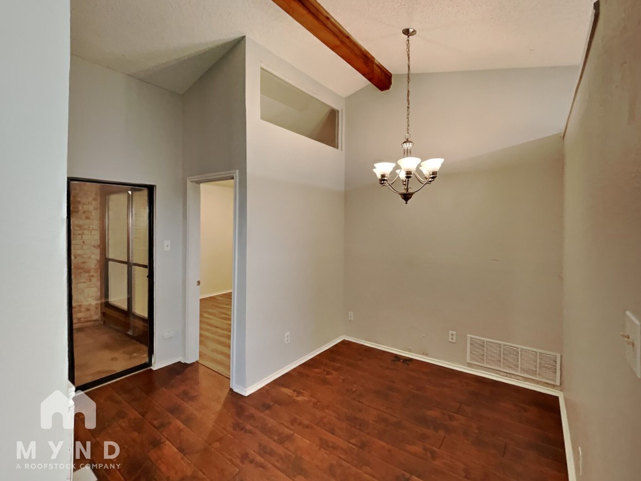 Building Photo - 1134 Hemlock Dr