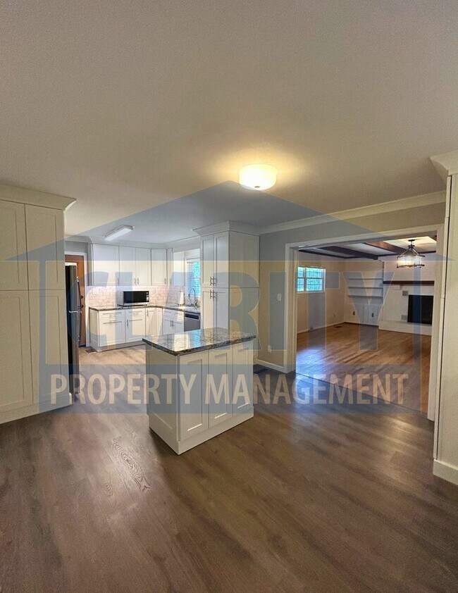 Building Photo - 505 24th St NW