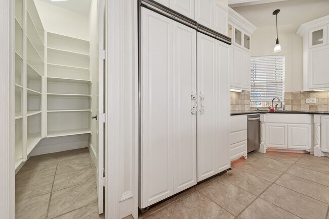 Building Photo - 4011 Westerdale Dr