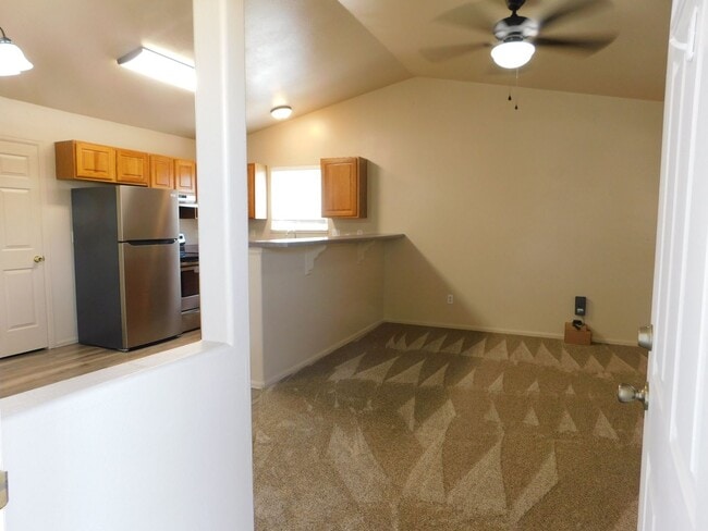 Building Photo - 1107 E Carolina Ave