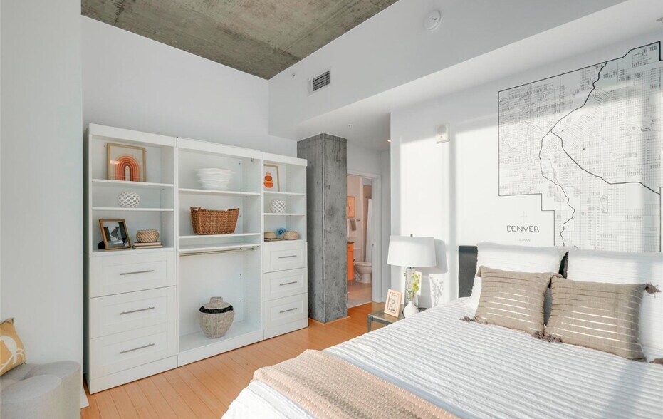 Building Photo - 1700 Bassett St