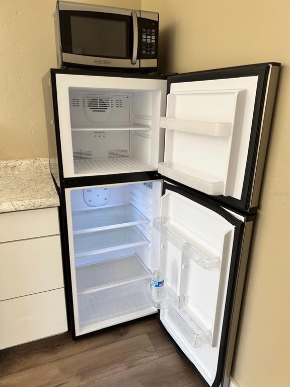 Building Photo - 2241 Burnway Rd