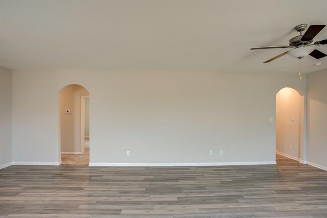 Building Photo - 257 Mount Vernon Way