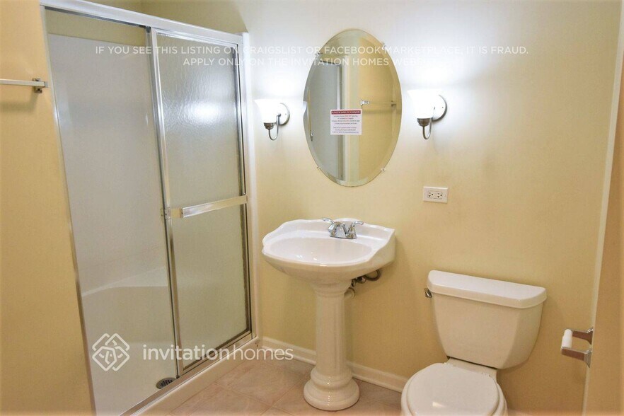 Building Photo - 2499 Deerfield Dr
