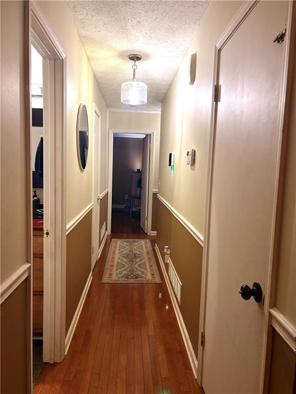 Building Photo - 3842 Skyline Dr