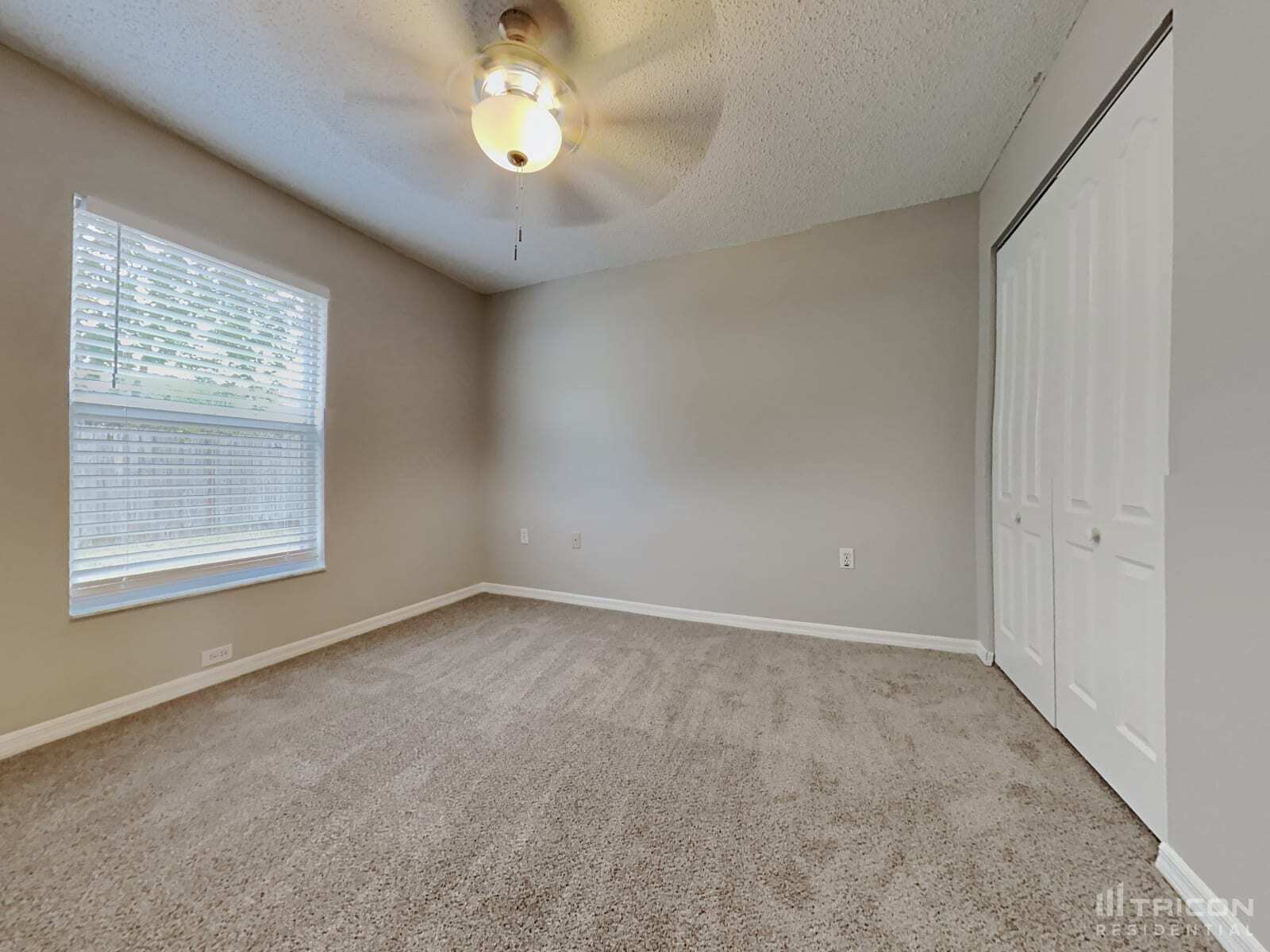 Building Photo - 605 Lakemont Dr