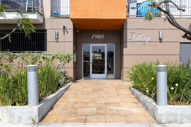 Entrance - VNT - The Village Apartments