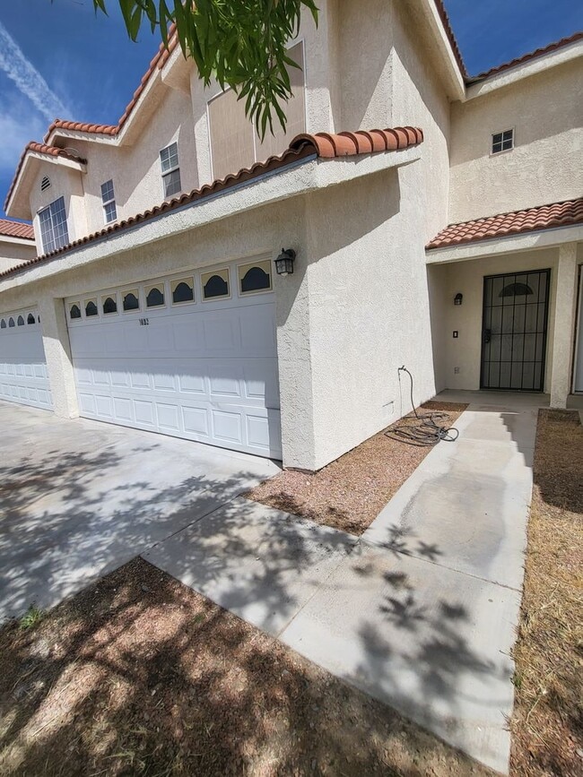 Building Photo - ZILONIS TOWNHOME II - Bourbon Street