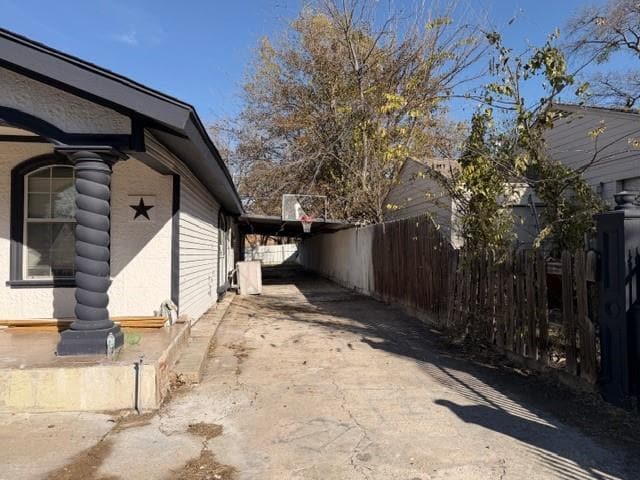 Building Photo - 3725 Avenue M