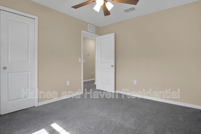 Building Photo - 1042 Michelangelo Ln