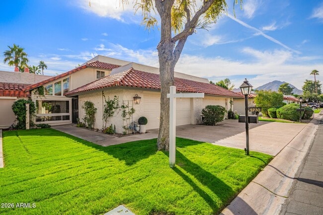 Building Photo - 5730 N Scottsdale Rd