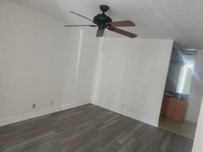 Building Photo - 3813 Coral Tree Cir