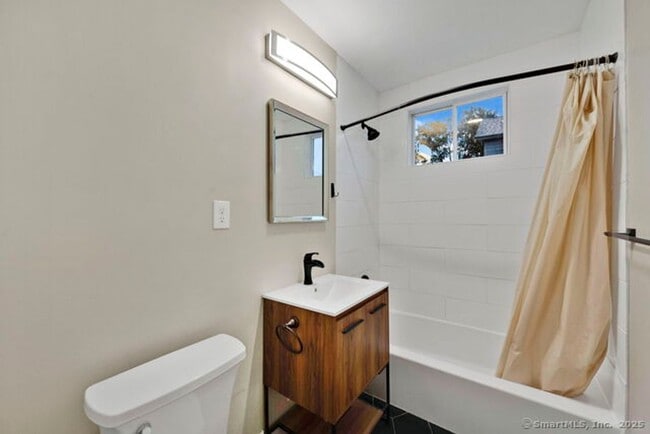 Building Photo - 45-47 Fairlawn Street