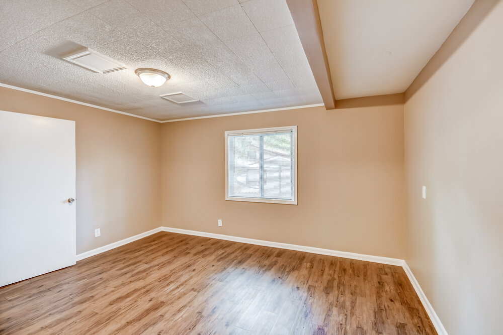 Building Photo - 111 Meadowood Ave