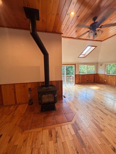 Building Photo - 2125 Kincaid Rd