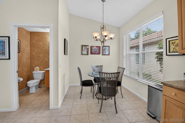 Building Photo - 11176 Ihilani Way