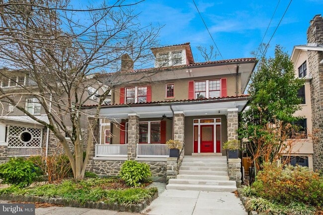 Primary Photo - 2950 Macomb St NW