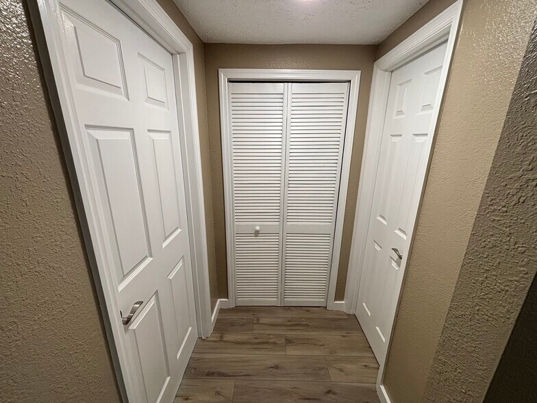 Building Photo - 1225 W Pierce St