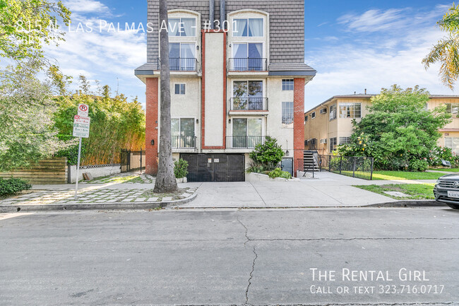 Building Photo - 815 N Las Palmas Ave