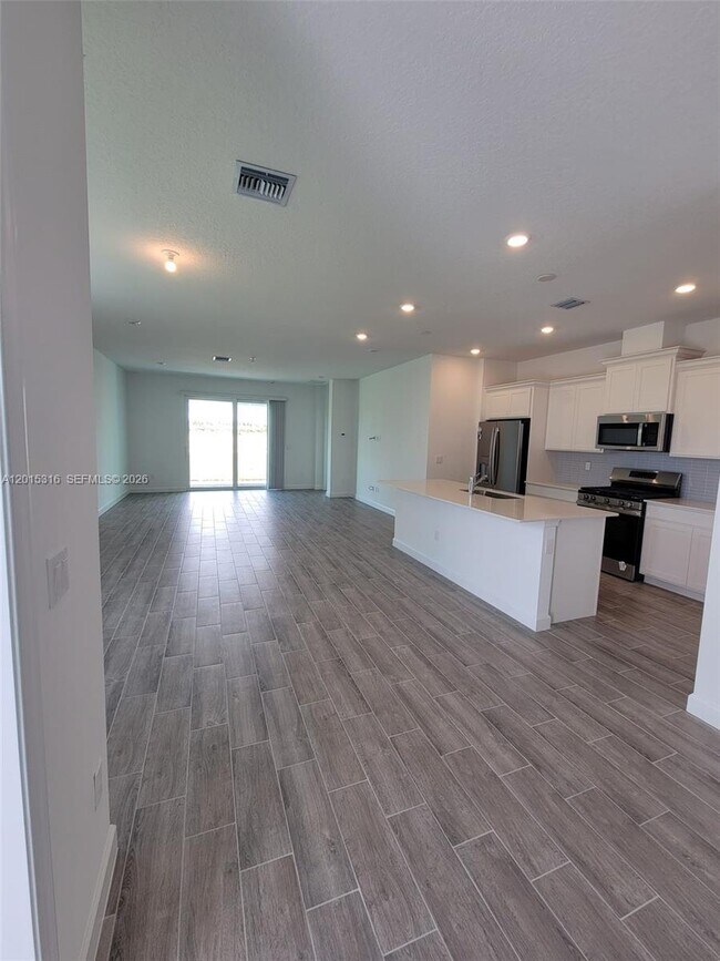 Building Photo - 1689 Whistlegrass Ln