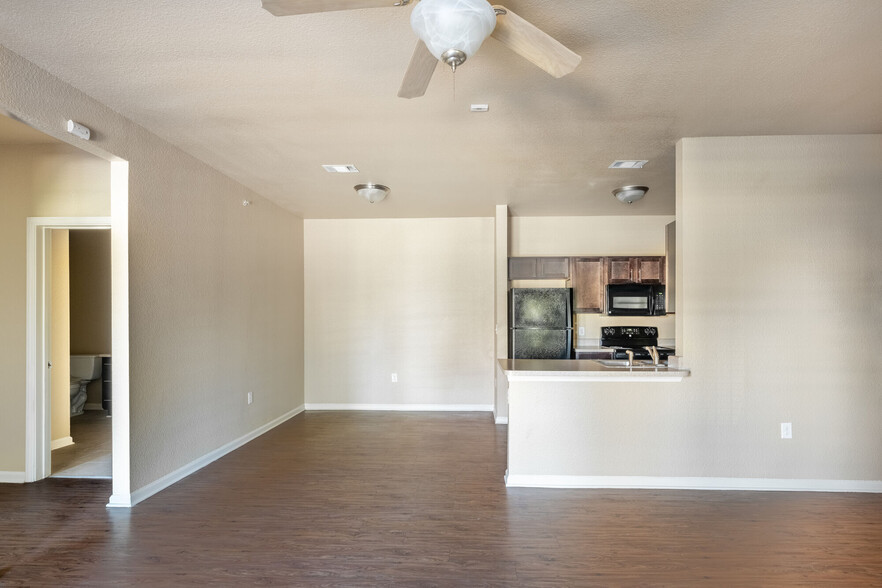 Villas at Colt Run - 7600 E Houston Rd Houston TX 77028 | Apartment Finder