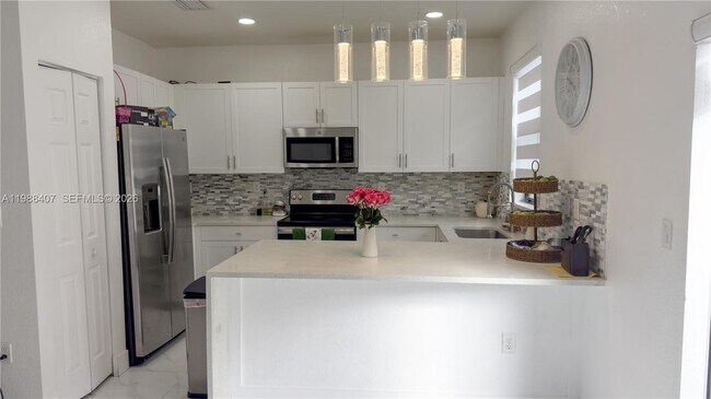 Building Photo - 3318 W 106th Terrace