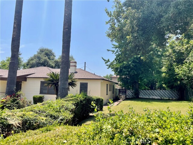 Building Photo - 2347 Santa Anita Ave