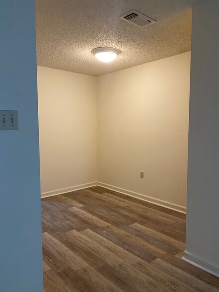 Building Photo - 1672 Brightside Dr