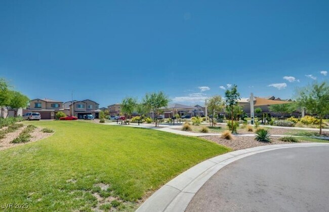 Building Photo - 2852 Amphion Ct