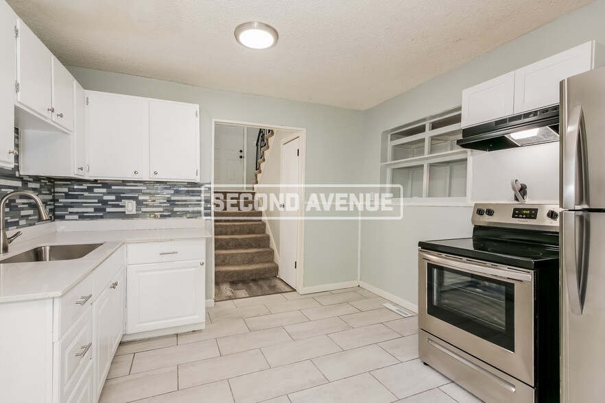 Building Photo - 4912 Eastern Ave