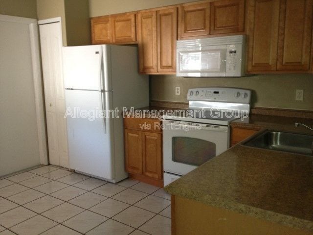 Building Photo - 2396 Turpin Dr