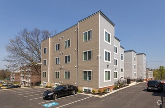 Building Photo - The Robinson
