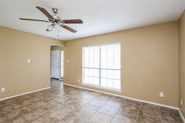 Building Photo - 1508 Bandera Dr