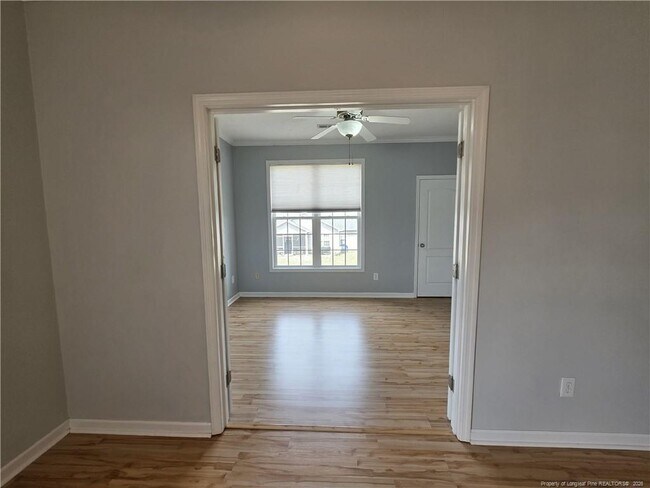 Building Photo - 1324 Kershaw Loop